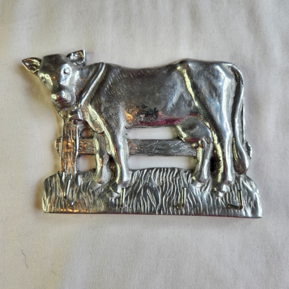 Vtg Pewter Cow Key Hook Farm Dairy Wall Decor Metal